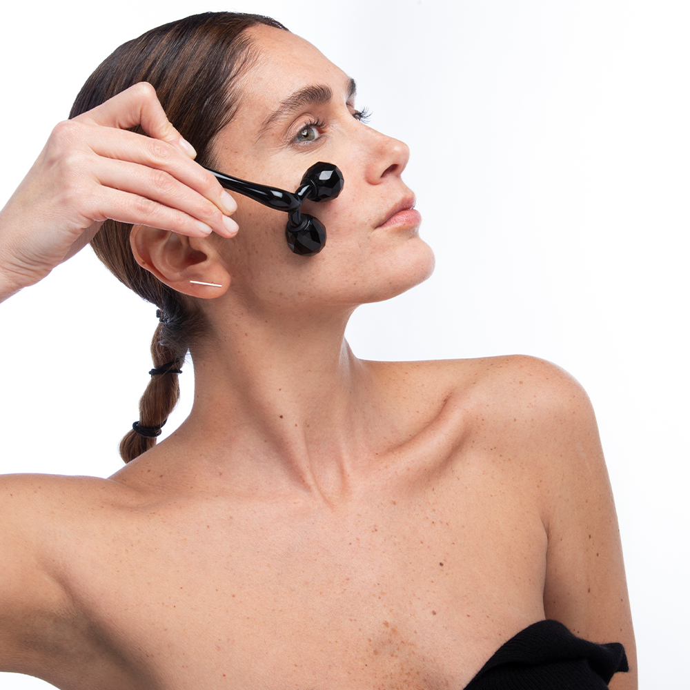 Нефритовый роллер: восточный секрет сияния и молодости кожи